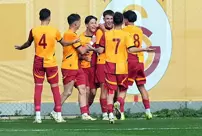 In the eternal rivalry, the historical score: Galatasaray defeated Fenerbahçe 8-1.