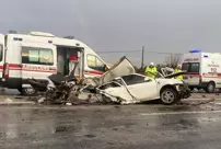 Terrible accident on the way to the wedding! The wrecked car became a grave for a family.