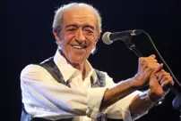 Famous singer Edip Akbayram has been taken to intensive care.