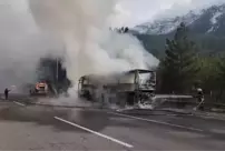 A fire broke out in a passenger bus on the Adana-Pozantı Highway.