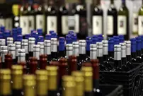 After the death of 19 people, a fake alcohol operation: 2 people arrested.