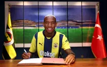 Fenerbahçe, Anderson Talisca ile Sözleşme İmzaladı