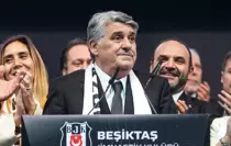 Süper Lig devinin yeni transferi domuz gribi oldu