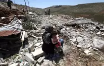 İsrail, Nablus'ta Filistin Evlerini Yıktı