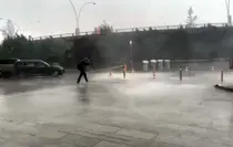 Ankara'da Kuvvetli Rüzgar ve Sağanak Yağış, Hayatı Olumsuz Etkiledi