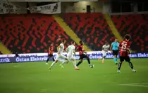Gaziantep FK ve Alanyaspor'un Golsüz Mücadelesi