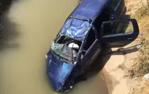 Ahlat'ta Otomobilin Kanala Düşmesi Sonucu 1 Ölü, 2 Yaralı