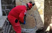 Bodrum'da Mahsur Kalan Kedi Kurtarıldı