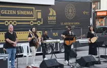 Gezen Sinema Tırı Projesi ile Havza'da Çocuklara Özel Etkinlik Düzenlendi