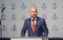 İstanbul'da, ''75 Günde Hafızlık Programı''nı tamamlayan 52 kız öğrenciye hafızlık belgeleri verildi