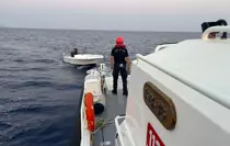 Kaş açıklarında sürüklenen tekne kurtarıldı
