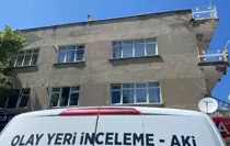 kayseri-de-birinci-katin-penceresinden-dusen-18779595_amp.jpg