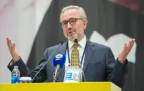 fenerbahce-den-hamdi-akin-dan-istifa-iddialarina-18757058_5987_amp.jpg