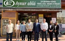 incecikoz-e-manda-yogurdu-ikram-ettiler-18758471_amp.jpg