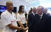 cumhurbaskani-erdogan-a-milli-kadin-voleybol-18770653_1084_amp.jpg