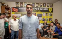 milli-futbolcu-zeki-celik-futbola-basladigi-t-18767873_amp.jpg