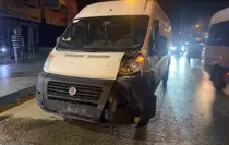 antalya-da-minibusun-carptigi-cocuk-hayatini-18775544_amp.jpg