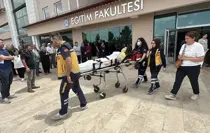 sinavda-bayginlik-geciren-ogrenciye-ambulanst-18776195_amp.jpg