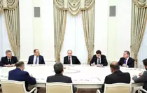 putin-iran-disisleri-bakani-arakci-yi-kabul-e-18779447_amp.jpg