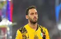 hakan-calhanoglu-ndan-kotu-haber-18788837_8132_amp.jpg
