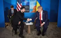 ukrayna-devlet-baskani-zelenskiy-ile-abd-bask-18788999_amp.jpg