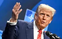 trump-tan-cnn-ve-new-york-times-a-cagri-sahte-18792054_amp.jpg