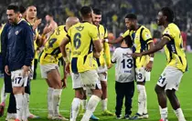 super-lig-de-yilin-transfer-bombasi-fenerbahce-18794671_9642_amp.jpg
