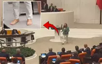 CHP'li Semra Dinçer Meclis kürsüsüne çıplak ayakla çıktı
