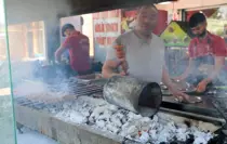 Diyarbakırlılar Sıcak Havada Ciğer Keyfini Sürdürüyor