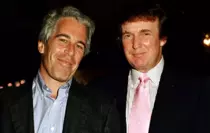 FBI'ın, Trump'ın adını Epstein dosyasından sildiği iddia edildi