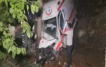 Bursa'da Ambulans ile Kamyonet Çarpıştı: 1 Ölü, 4 Yaralı