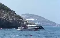 Kuşadası'nda Denizde Bir Adam Ölü Bulundu