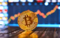Bitcoin, gece boyunca yatırımcısını uyutmadı