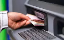 Dev banka nakit işlemlerini tamamen sonlandırdı, tüm ATM'lerini kapattı
