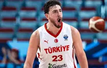 12 Dev Adam, Polonya'yı farklı geçerek yarı finale yükseldi
