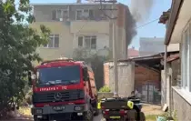 İznik'te Yangında Balkona Mahsur Kalan Yaşlı Kadın Kurtarıldı
