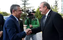 CHP Genel Başkanı Özel, Uyuşmazlık Mahkemesi Başkanı Güleç'i ziyaret etti