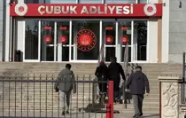 Çubuk'ta inşattan kablo çaldığı iddia edilen iki şüpheli tutuklandı