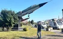 Dünya havacılık tarihine geçen Selçuk Bayraktar'a Sürmeneli hemşehrisinden şarkılı destek