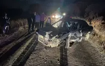 Uşak'ta traktörle çarpışan otomobildeki 3 kişi yaralandı