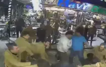 Fatih'te iş yerlerindeki alan işgali nedeniyle kavga: 2 gözaltı