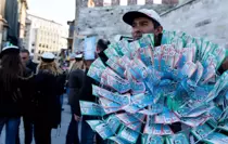 İstanbul Valiliği duyurdu! Cami önlerinde şans oyunu satışı yasaklandı