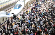 Çin'de Demiryolu Seyahatleri Yılın İlk 11 Ayında 4,28 Milyara Ulaşarak Rekor Kırdı