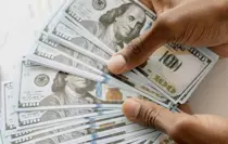 Dünyaca ünlü iş insanı çalışanlarına 30'ar milyon lira prim dağıttı