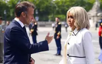 Fransa First Lady'sine feministlerden dava