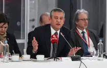 Özel'e Avrupa'da soğuk duş! Hayranlık duyduğu lider 5 dakikasını bile ayırmadı