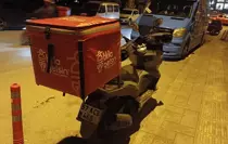 Sinop'ta otomobille çarpışan motosikletteki 2 kişi yaralandı