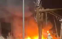 Beylikdüzü'nde çocuk parkı alev alev yandı