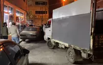 Bursa'da park halindeki 3 araca çarpıp kaçan kamyonetin alkollü sürücüsü, yakalandı