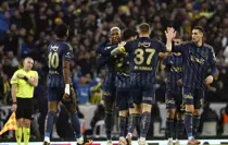 Fenerbahçe ligin ilk devresini namağlup tamamladı